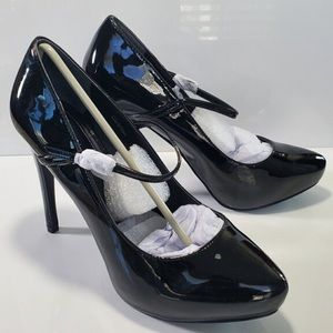 New Charles David Frame Heels👠